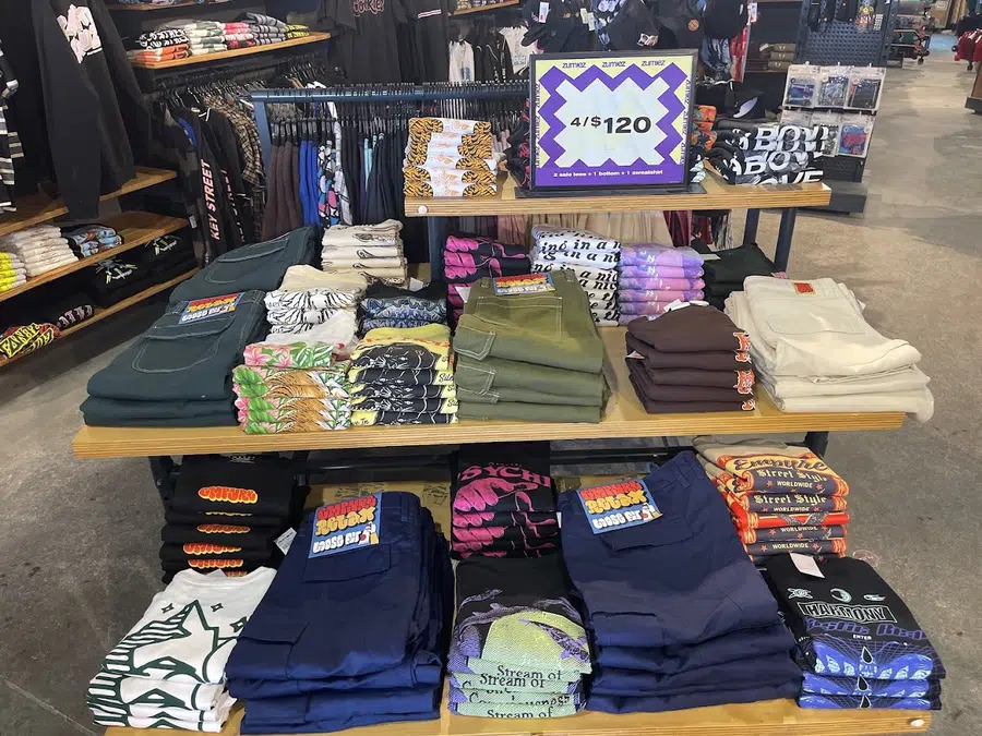 Zumiez
